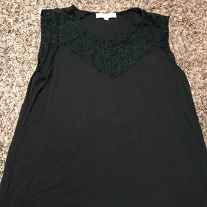 Loft, deep emerald cotton tank with lace detail
